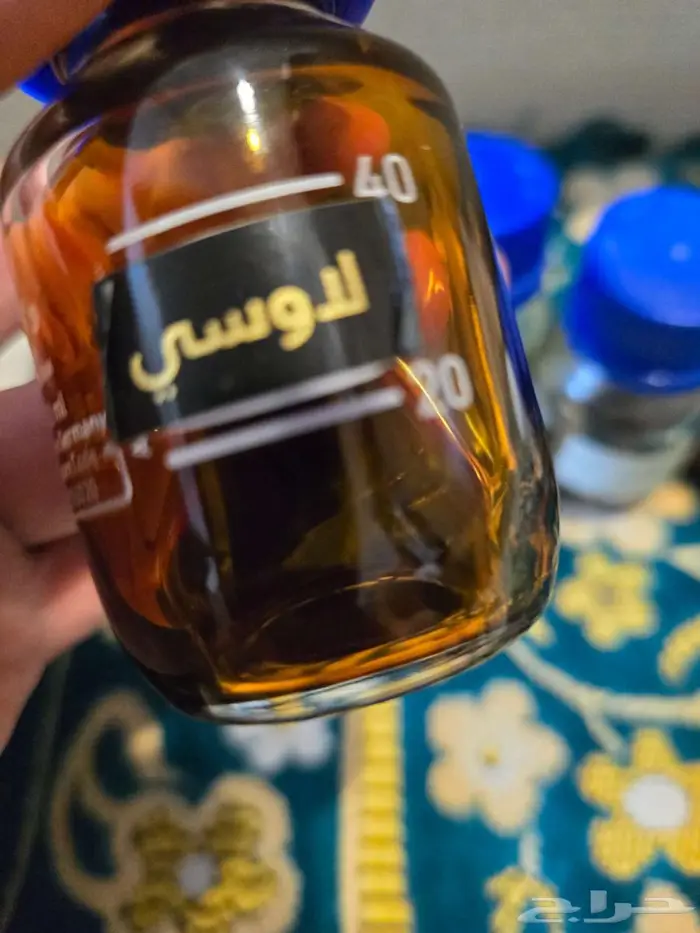 ادهان عود للبيع بسعر فرصة 3