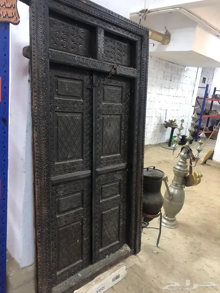باب أثري قديم لمحبي التراث 0