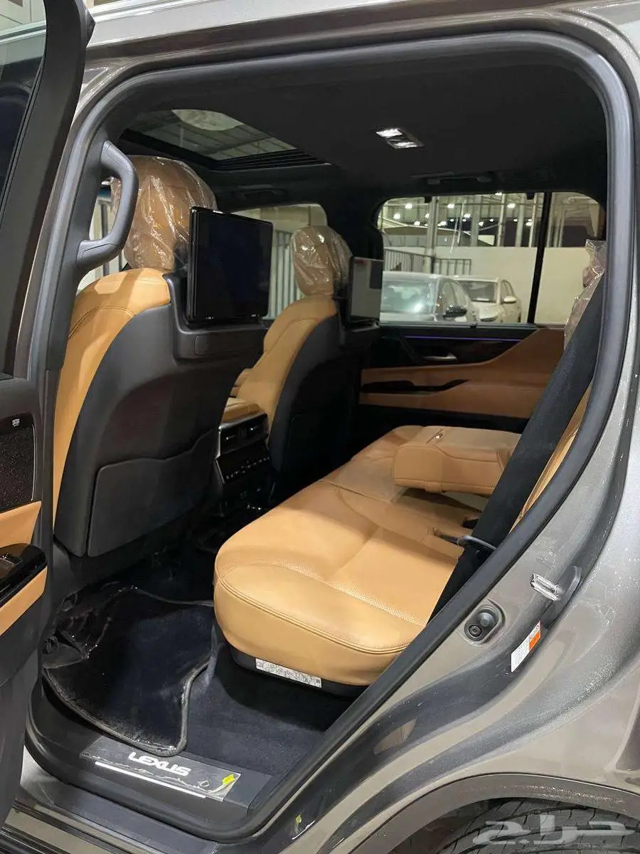 لكزس BB LX600 موديل 2022 سعودي ممشي 39 الف فقط 10