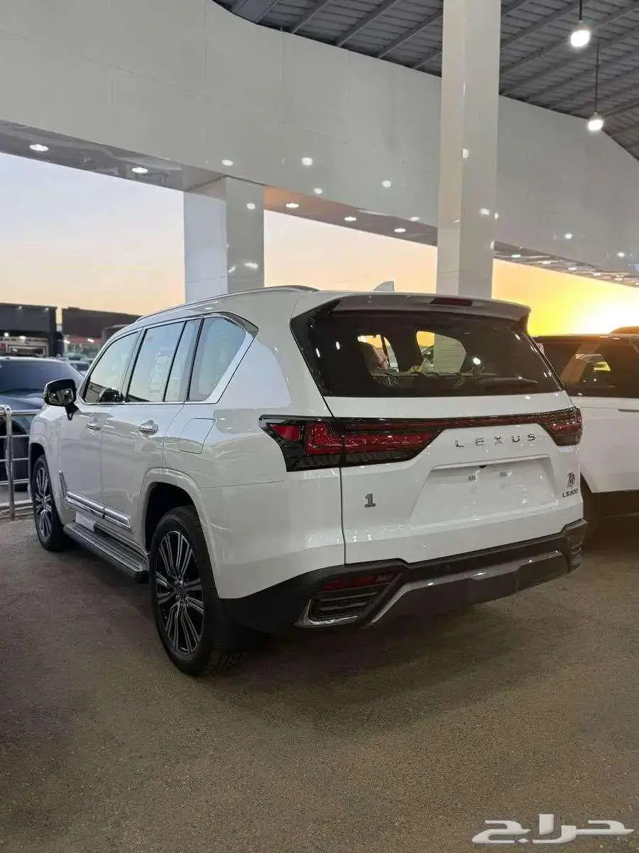 لكزس 2025 BB وارد الساير 4