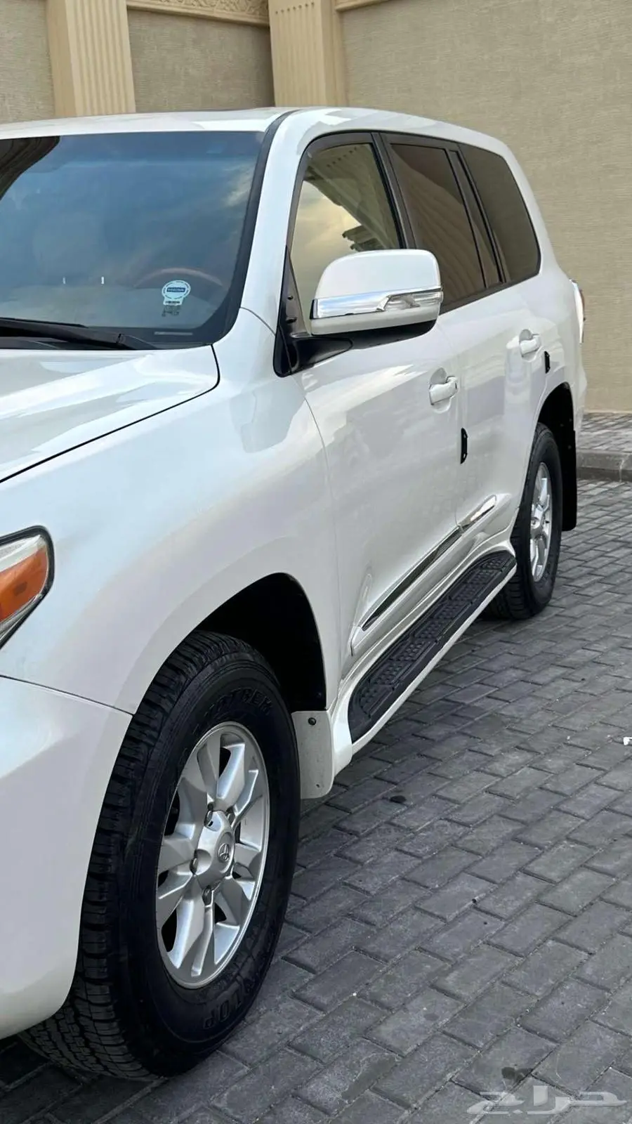 لاندكروزر 2012 فل كامل 8 سلندر 18