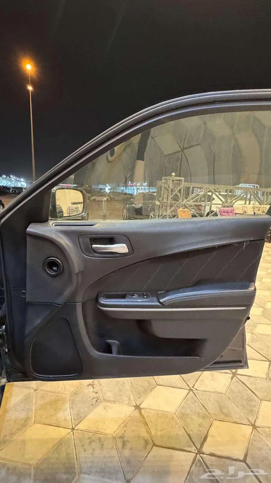 دودج تشارجر 2019 18