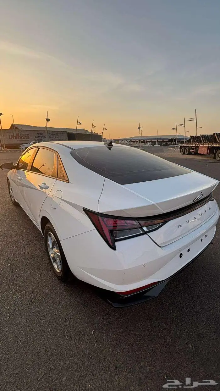 هونداي الينترا 2022 7