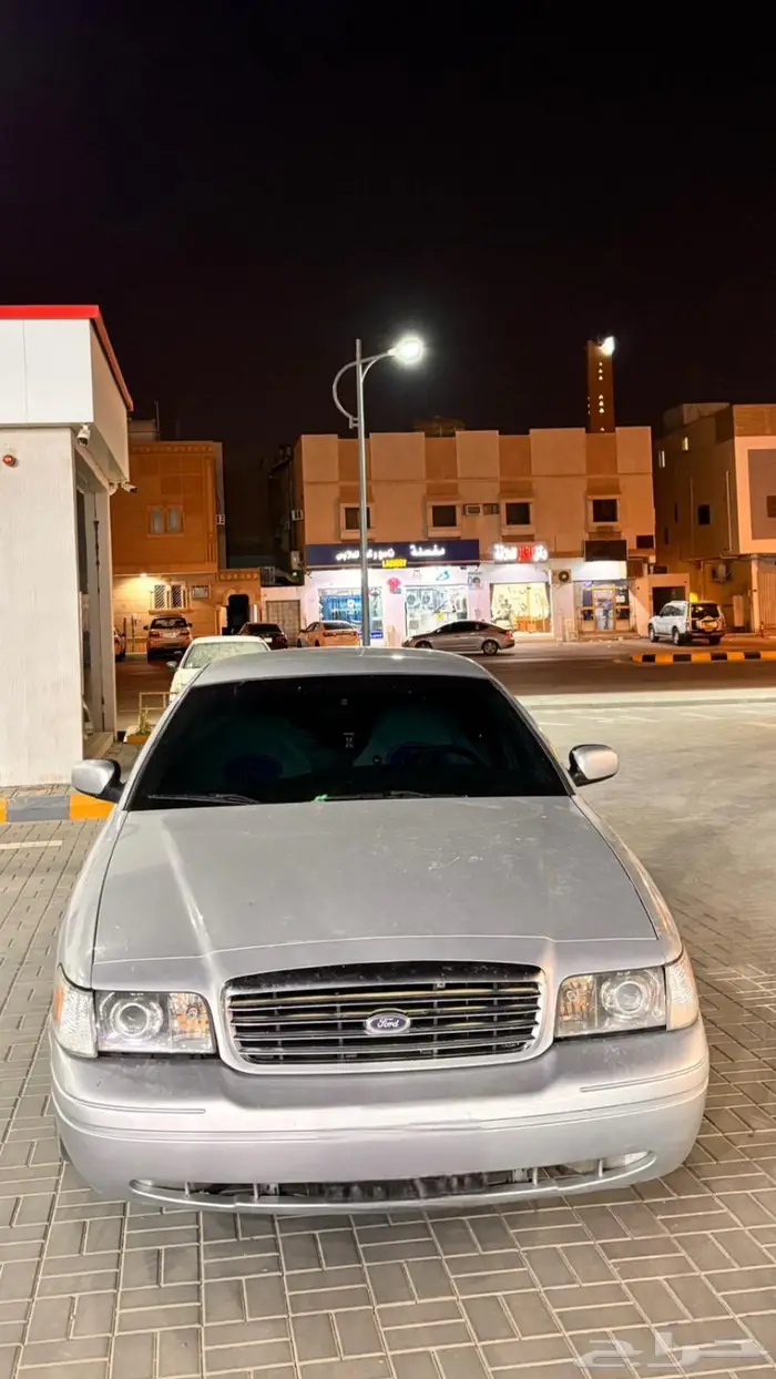 فورد فكتوريا 98 فضي للبيع 3