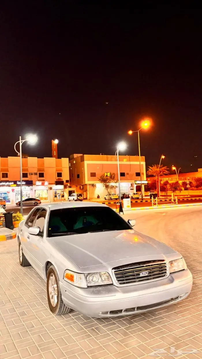 فورد فكتوريا 98 فضي للبيع 4