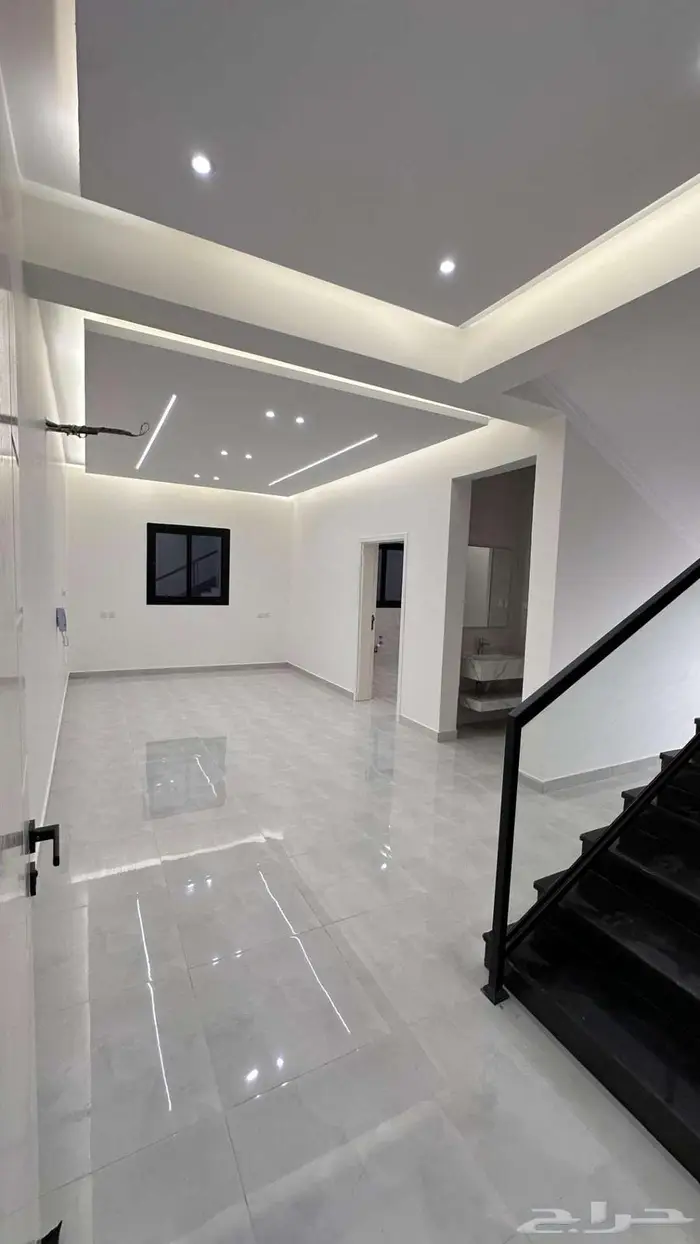 للبيع فيلا العوينة تصميم راقي وجودة عاليه 5
