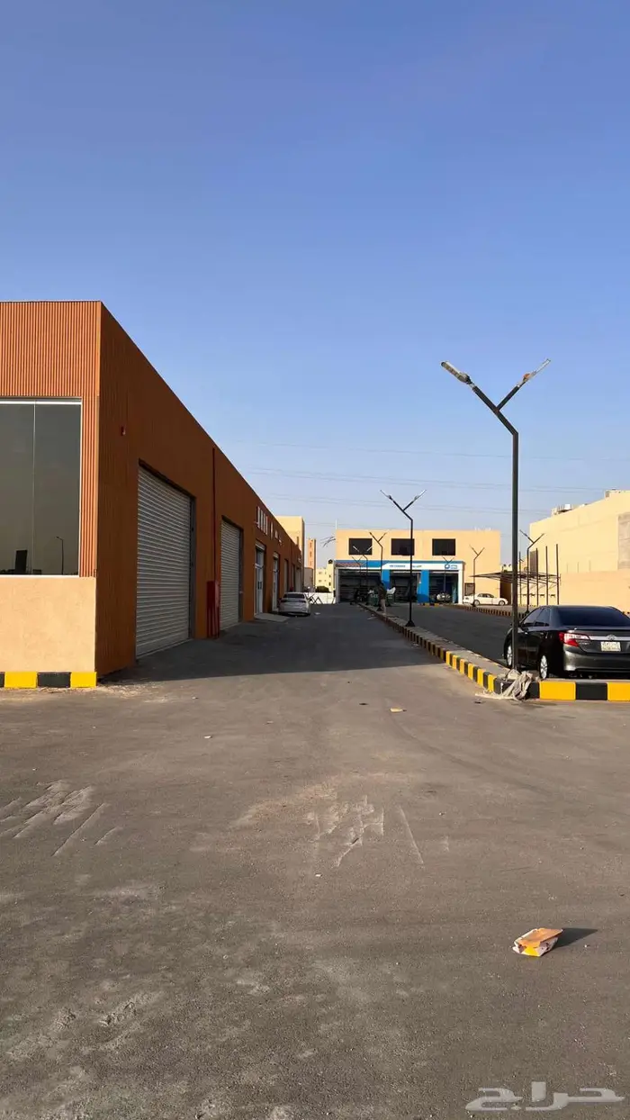 معارض خدمات سيارات للإيجار - حي القادسية 3