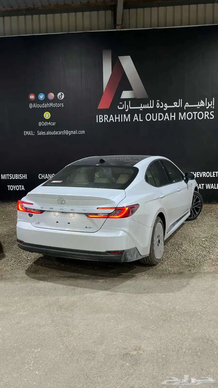 تويوتا كامري LE هايبرد موديل 2025 0