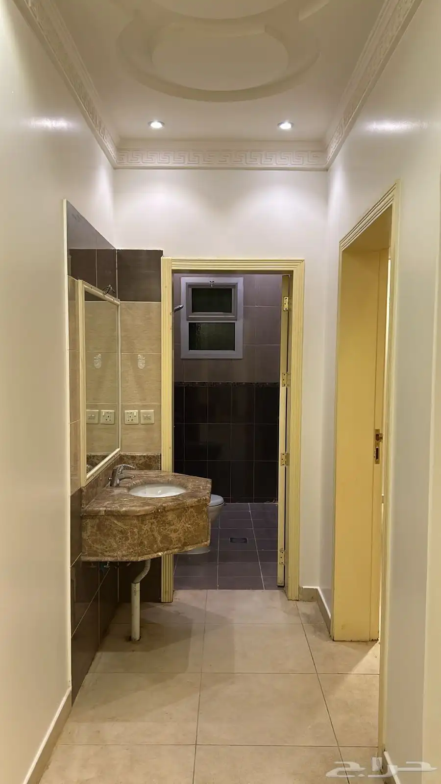 Apartment is available in Exit 33-34 12