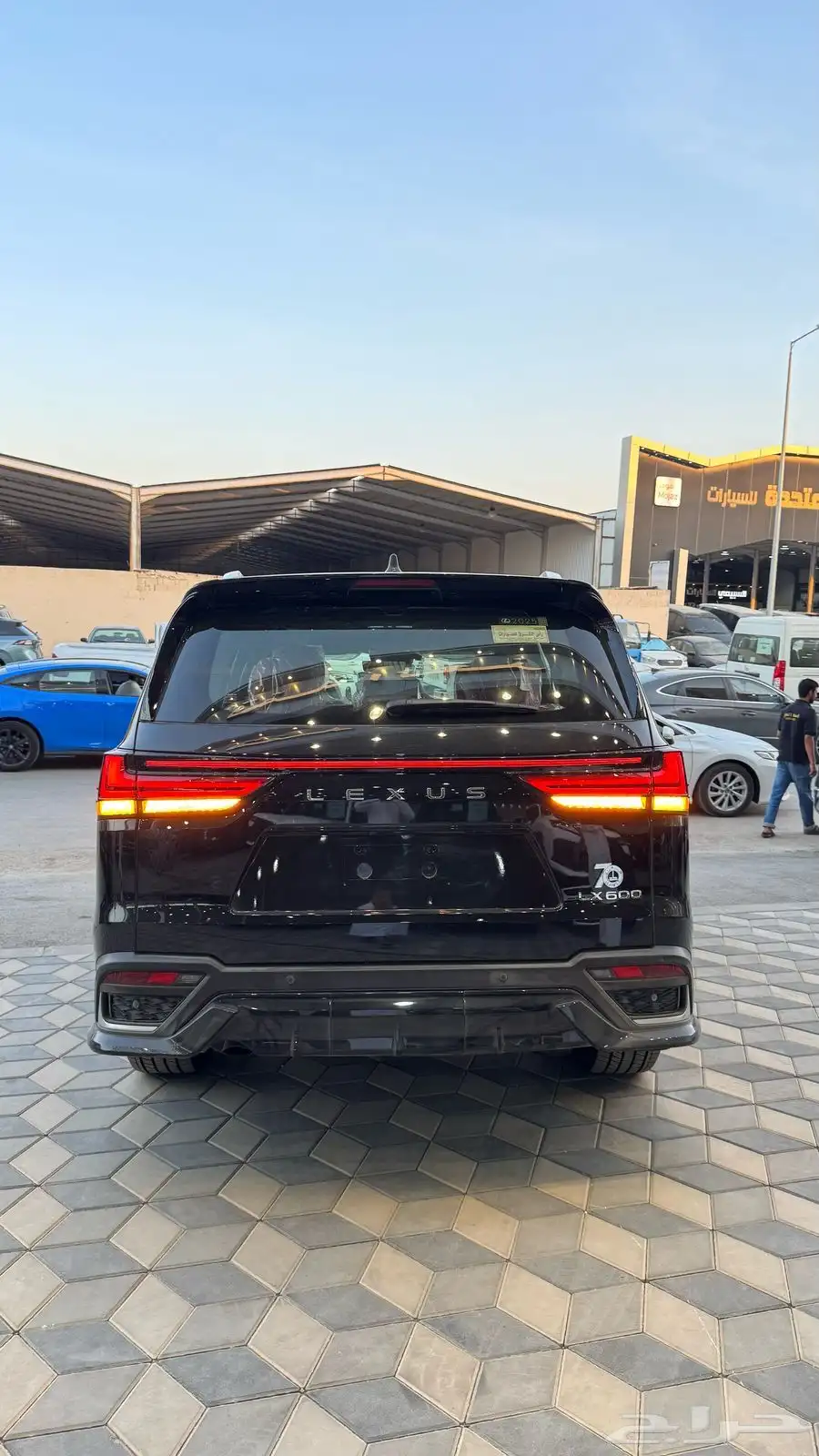 لكزس اف سبورت 2025 الالوان ابيض اسود رمادي اقل سعر 15
