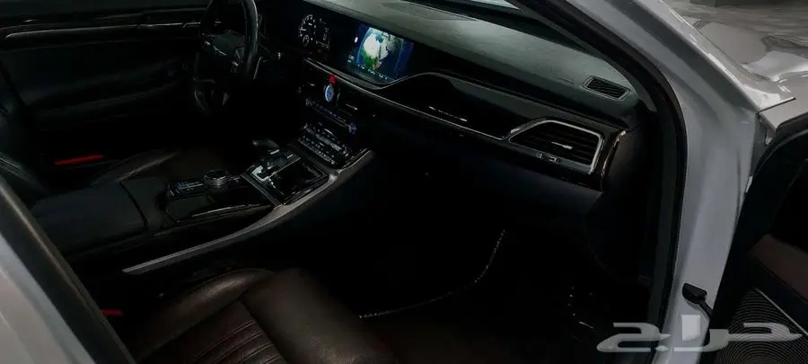جينسيس G90 رويال V6 2017 نظيفة وكالة 29