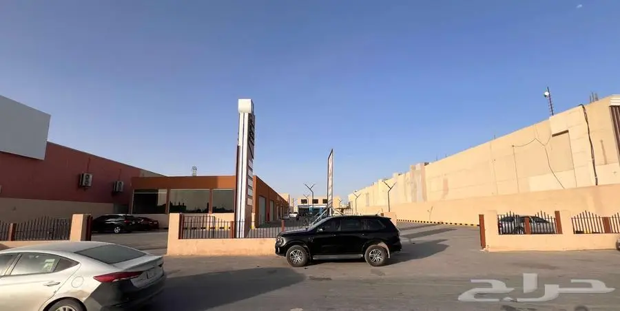 معارض خدمات سيارات للإيجار - حي القادسية 0
