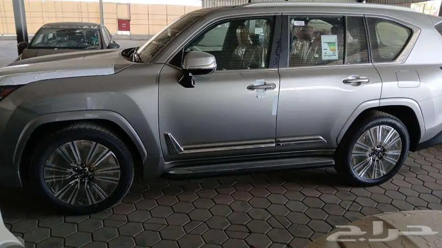 لكزس LX 600 2025 3