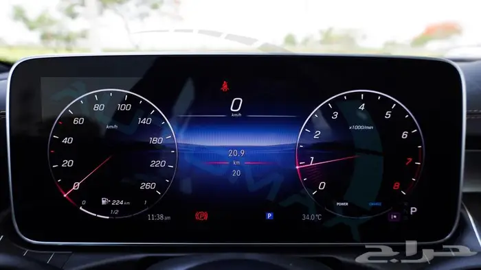 مرسيدس بنز c200 premium 2025 خليجي اصفار مع ضمان الوكيل 13