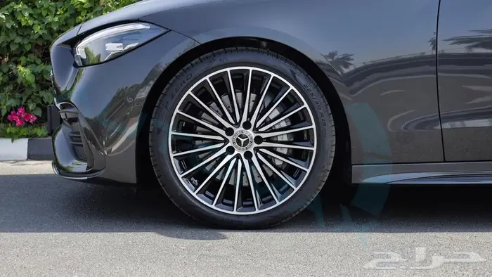 مرسيدس بنز c200 premium 2025 خليجي اصفار مع ضمان الوكيل 32