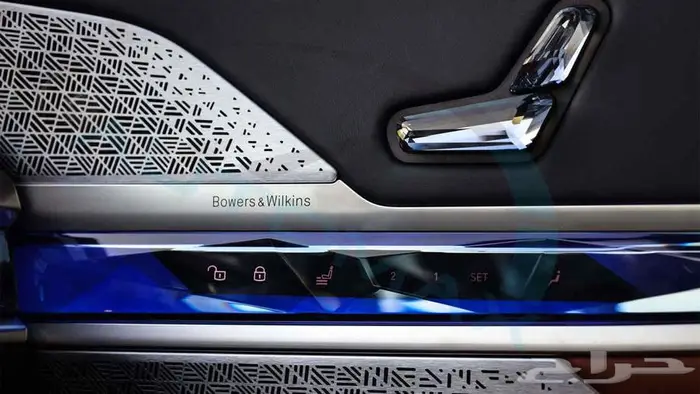 2024 BMW 760i XDRIVE LUXURY 4.4L V8 GCC 36