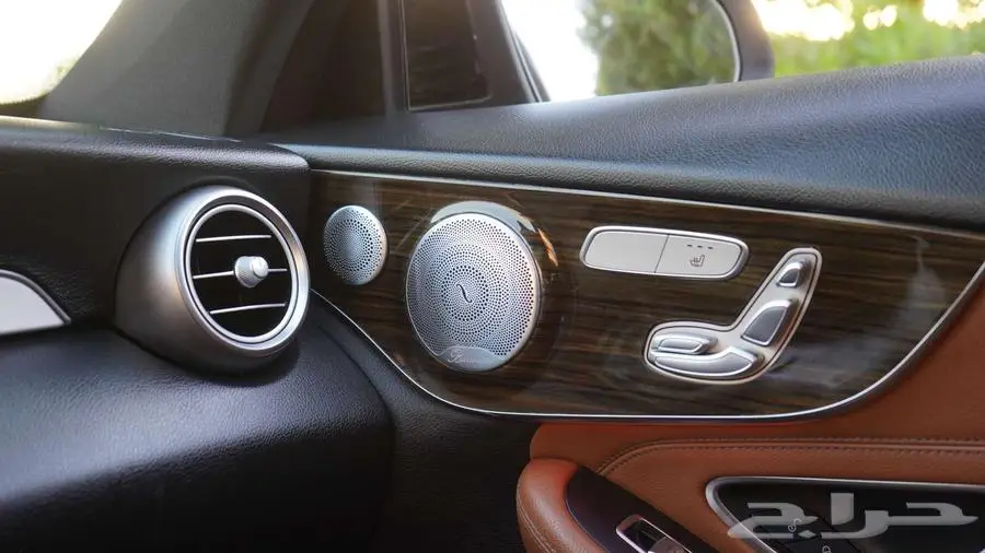 مرسيدس c300 2020 بانوراما بطاقة جمركية . 11
