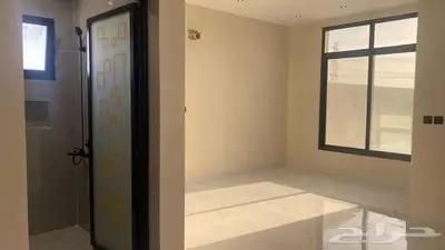 فيلا للبيع في ضاحية الملك فهد 8