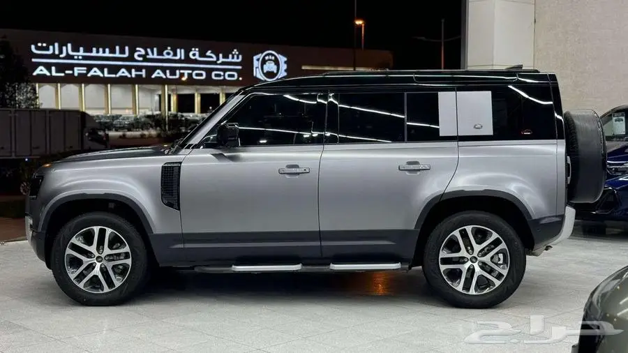 2023 لاندروفر ديفندر DEFENDER First Edition 5