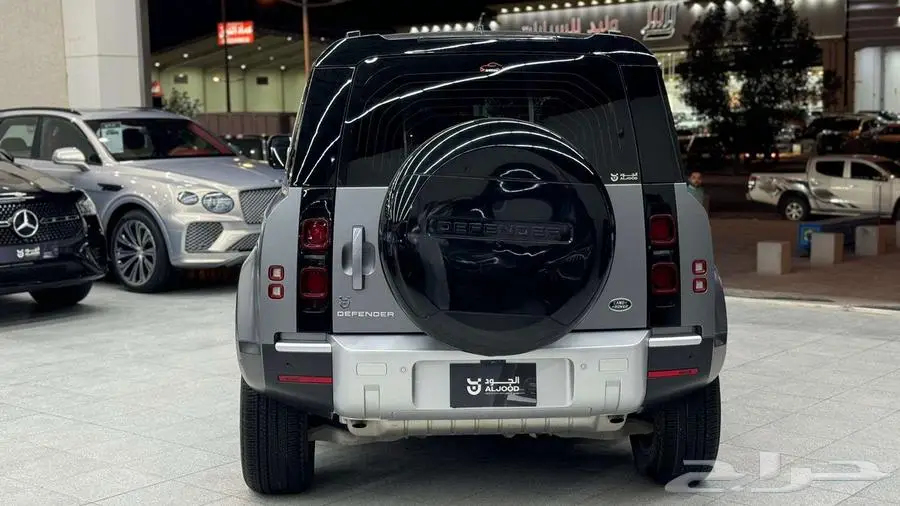 2023 لاندروفر ديفندر DEFENDER First Edition 4