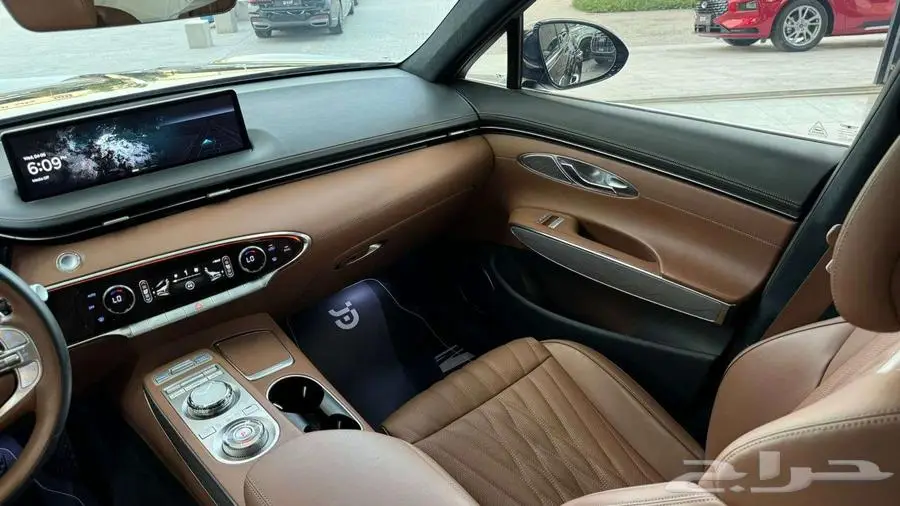 2022 جنسس جي في 70 GENESIS GV 11