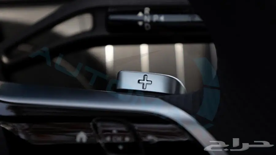 مرسيدس بنز c200 premium 2025 خليجي اصفار مع ضمان الوكيل 12