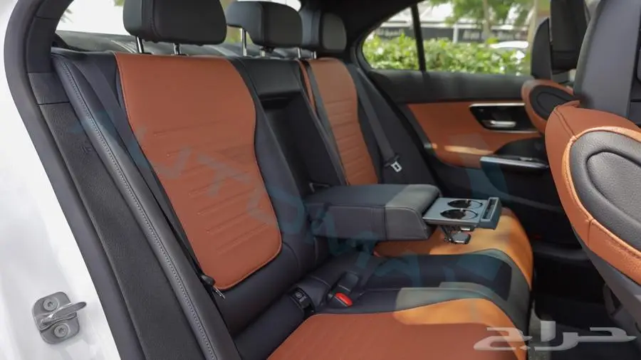 مرسيدس بنز c200 premium 2025 خليجي اصفار مع ضمان الوكيل 24