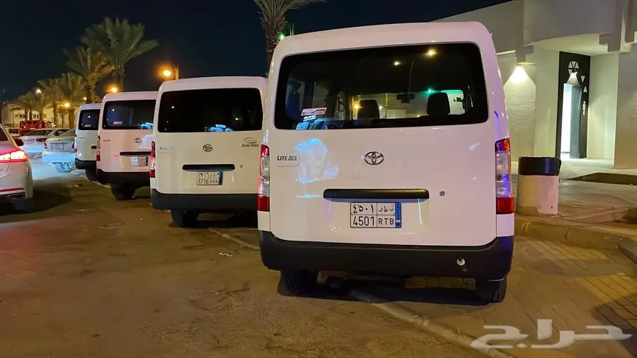 هايس فان لإيجار الشهري او سنوي 1