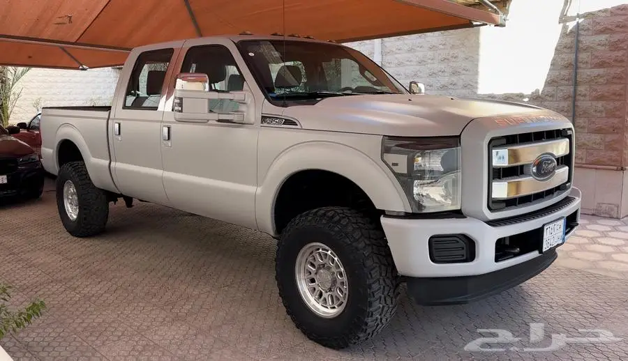 للبيع فورد f350 مخزن 7