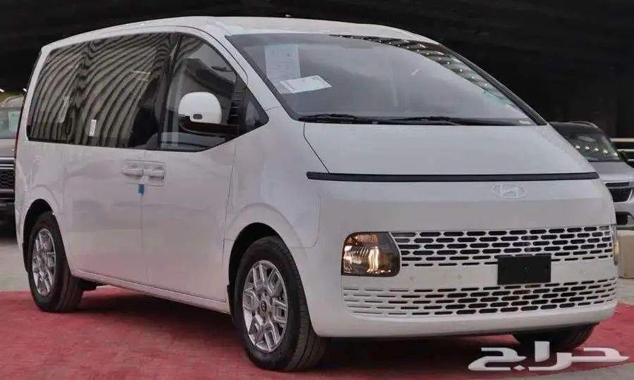 هيونداي ستاريا 9 ركاب و11ركاب ديزل 2025 اقل سعر 15