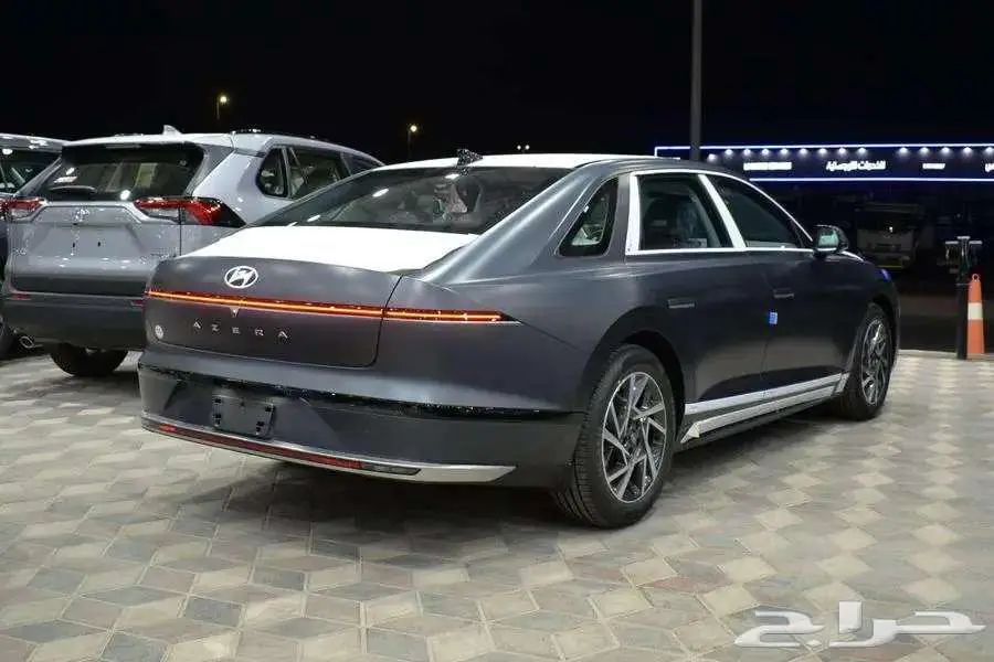 هونداي ازيرا كلاسيك وبريميوم 2025 بالنقد والتقسيط 7