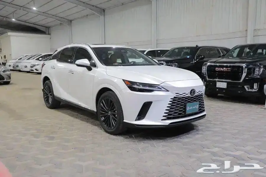 ليكزس RX 350 AA فتحة سقف جلد اربعة سلندر موديل 2024 0