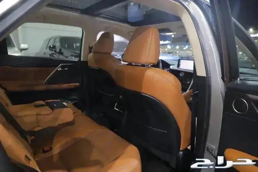 ليكزس RX 350 BB فل كامل بانوراما ستة سلندر موديل 2021 16