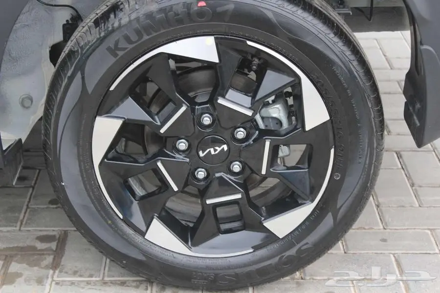 كيا سونيت GLS 2024 داخل جملي خصم فوري 5000 ريال 12