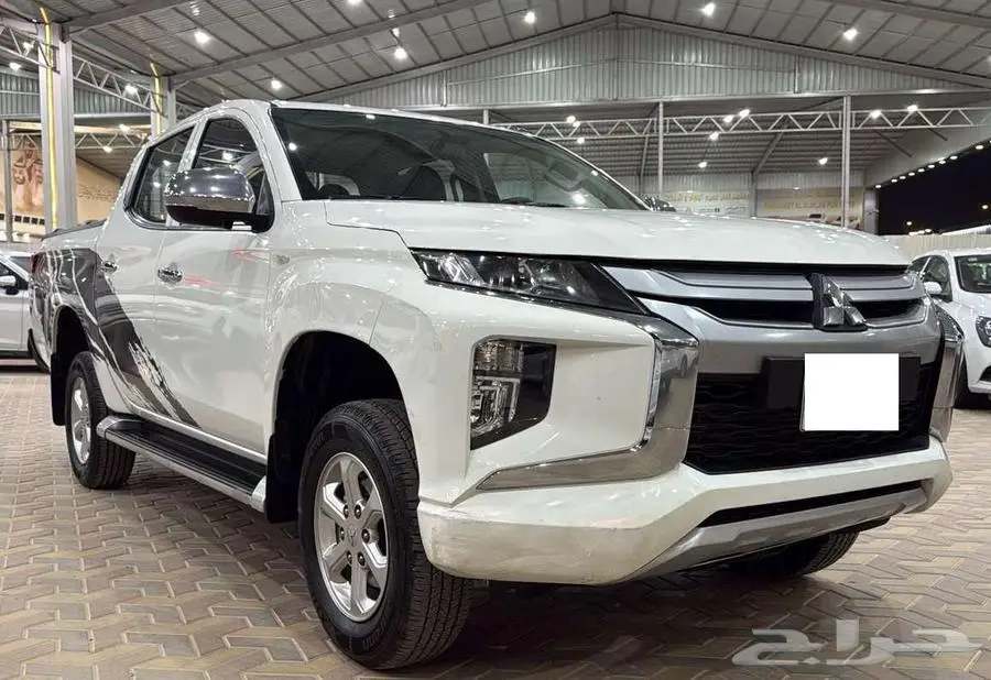 ميتسوبيشي بكب غمارتين ديزل 2022 دبل 2