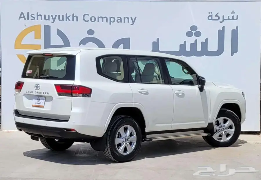 تويوتا لاندكروزر GXR L1 موديل 2022 5