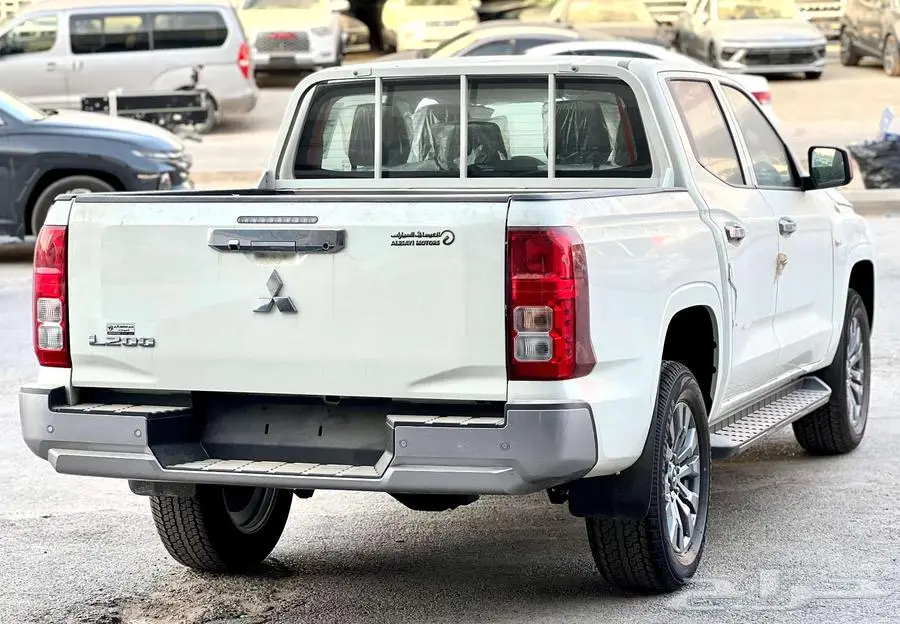 ميتسوبيشي L200 غمارتين دبل نص فل اوتوماتيك 2024 3