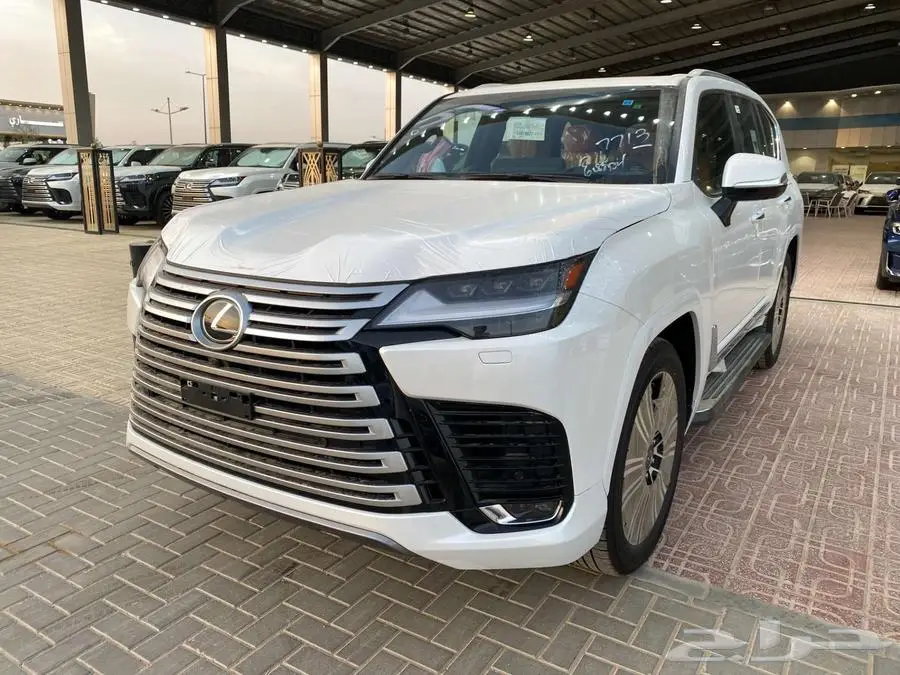لكزس LX600 BB 2025 سعودي ابيض داخلي جملي بطاقه جمركيه 2