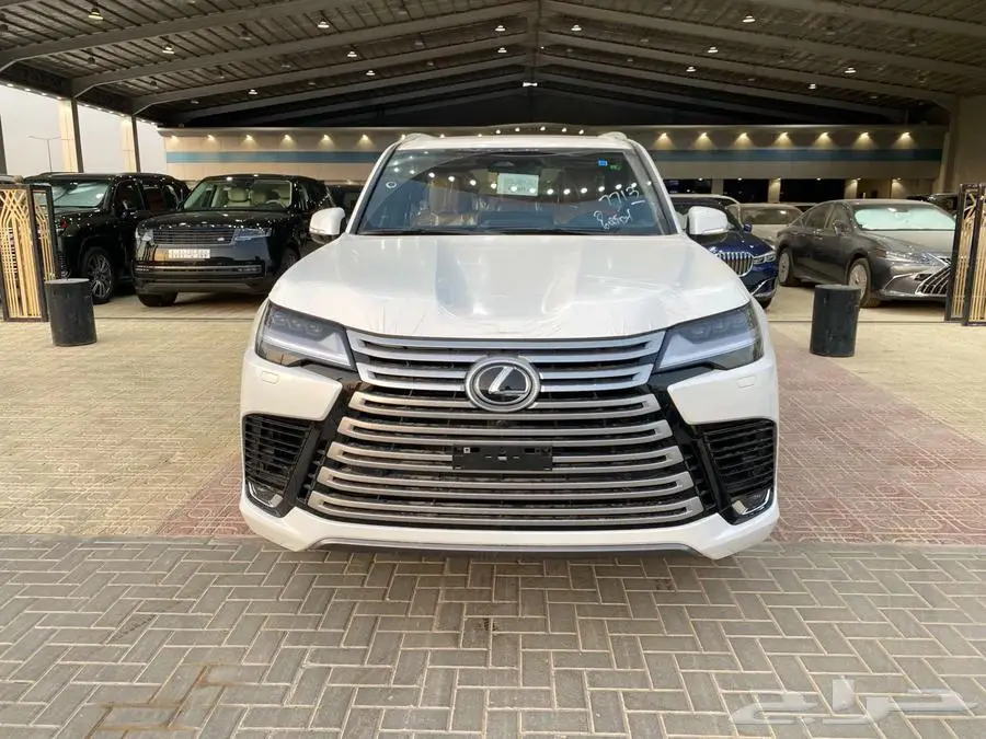 لكزس LX600 BB 2025 سعودي ابيض داخلي جملي بطاقه جمركيه 0