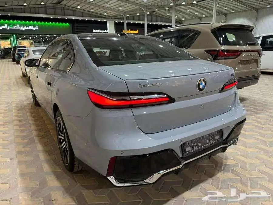 بي إم دبليو BMW 735i موديل 2025 خليجي 5