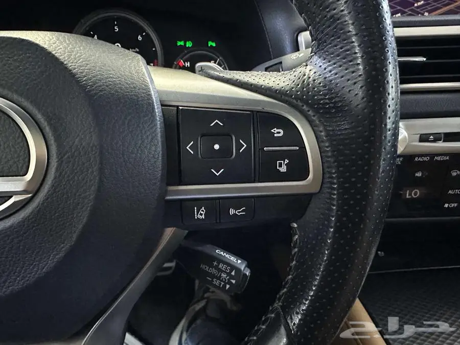 لكزس GS350 اف سبورت 2016 خليجي بحالة الوكالة مالك اول 36