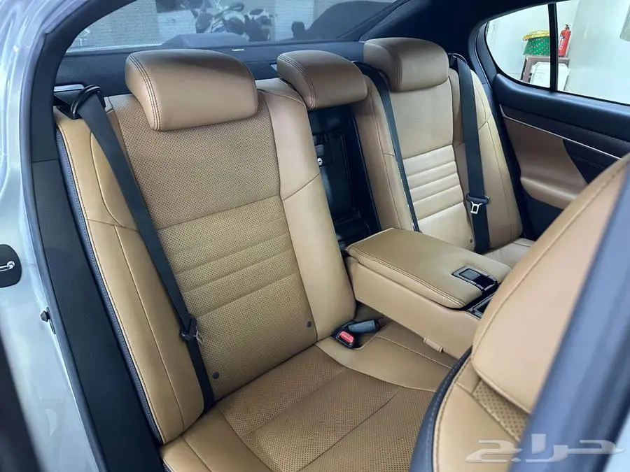 لكزس GS350 اف سبورت 2016 خليجي بحالة الوكالة مالك اول 30