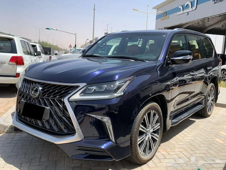 لكزس LX570 سبورت موديل 2018 فل كامل 2
