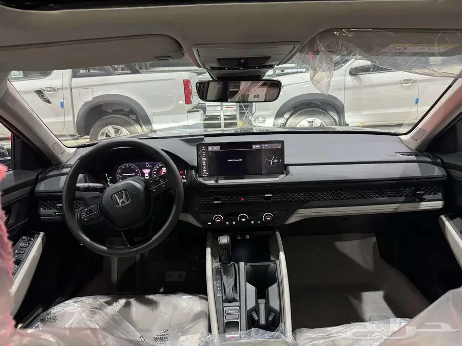 هوندا أكورد استاندر و نص فل 2025 ( كاش وتقسيط) 1