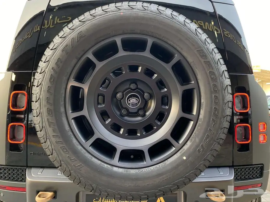 Defender OCTA ديفيندر أوكتا الإصدار ONE 2025 إصدار محدود 10