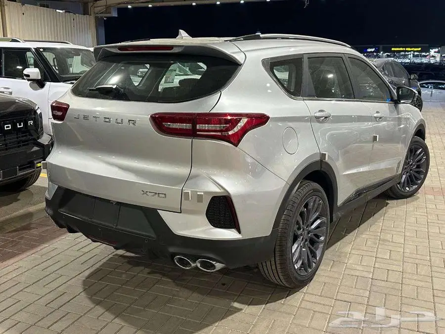 عرض خاااص جيتور X70 لاكجري موديل 2025 عدد 7 راكب 4