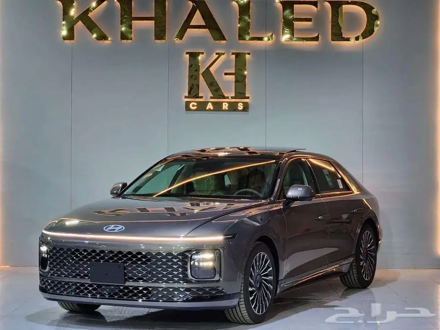 هيونداي ازيرا كليجرافي 2025 كاش واقساط 0
