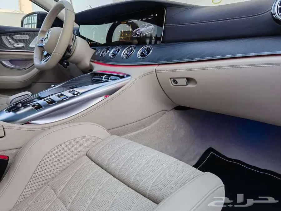 AMG GT 53 VIP بحاله الاصفار 2022 عداد 6 الف فقط اصدار خاص 11