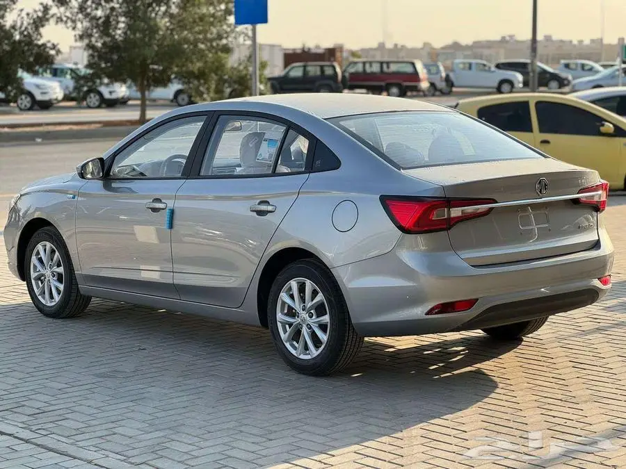 ام جي 5 كمفورت نص فل موديل 2024 9