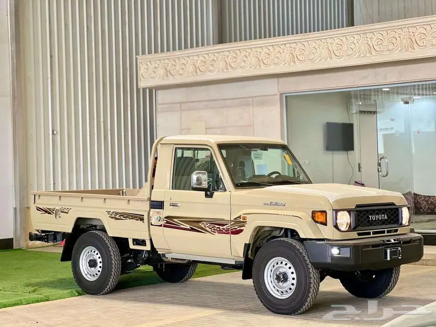 لاندكروز شاص رفرف اتوماتيك ونش ديزل سعودي 2025 6